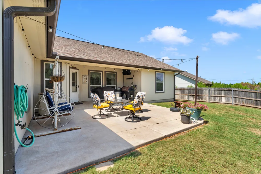 1106 Limestone Drive Lampasas, TX 76550