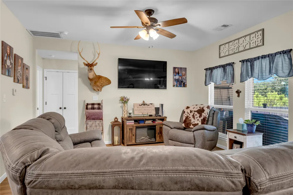 1106 Limestone Drive Lampasas, TX 76550