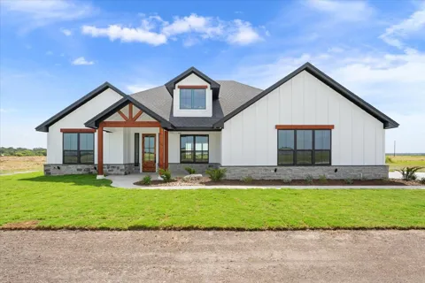 18085 Round Hall Road