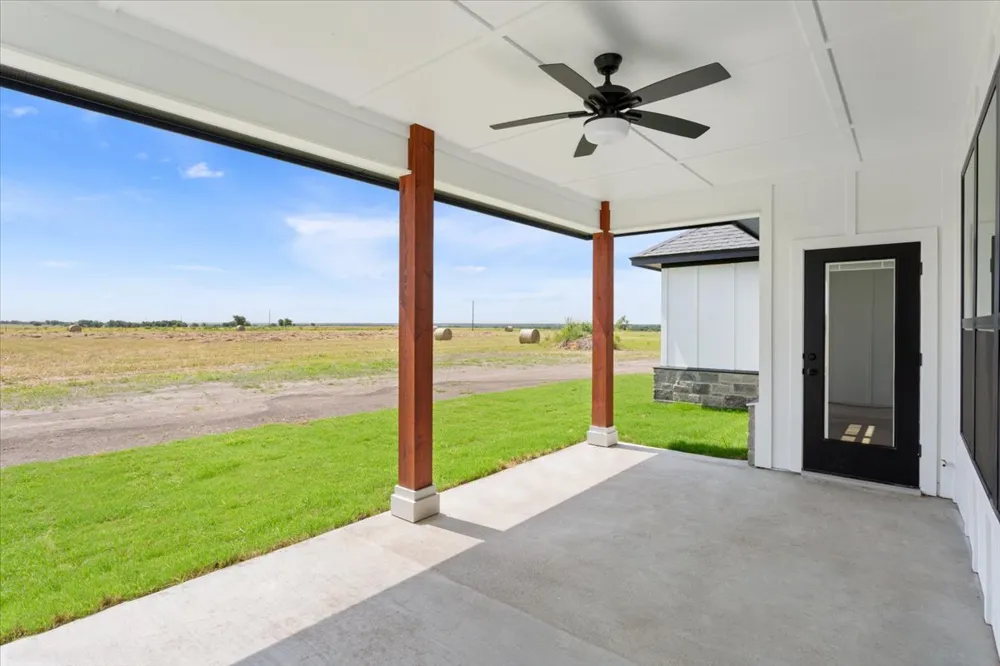 18085 Round Hall Road Holland, TX 76534