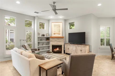 3814 Ridgelea Drive