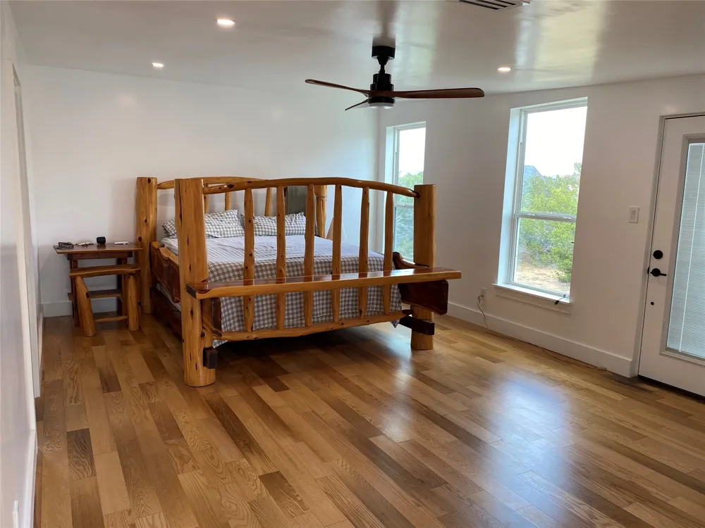 31 HEATHROW LANE Wimberley, TX 78676