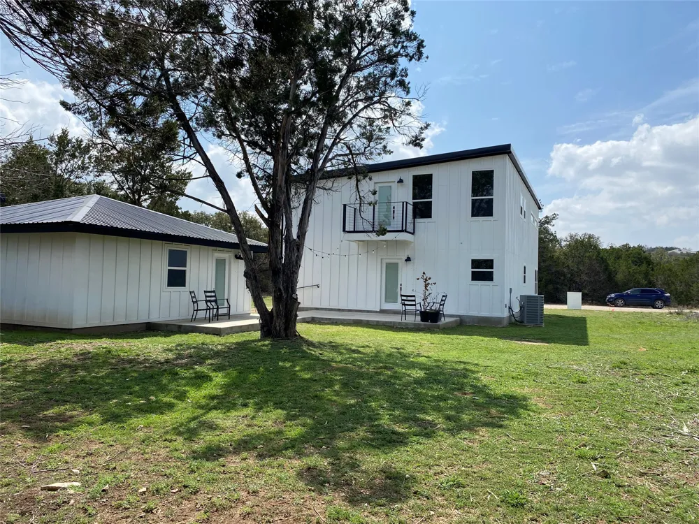31 HEATHROW LANE Wimberley, TX 78676