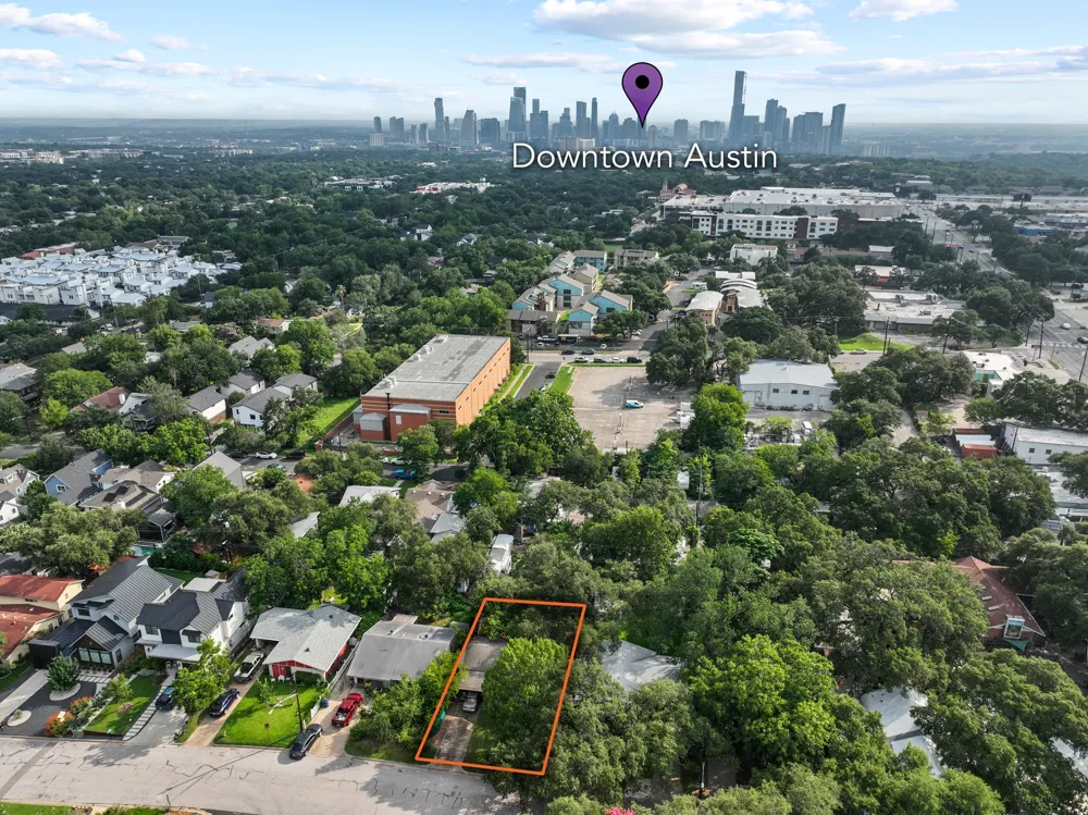 120 El Paso Street Austin, TX 78704