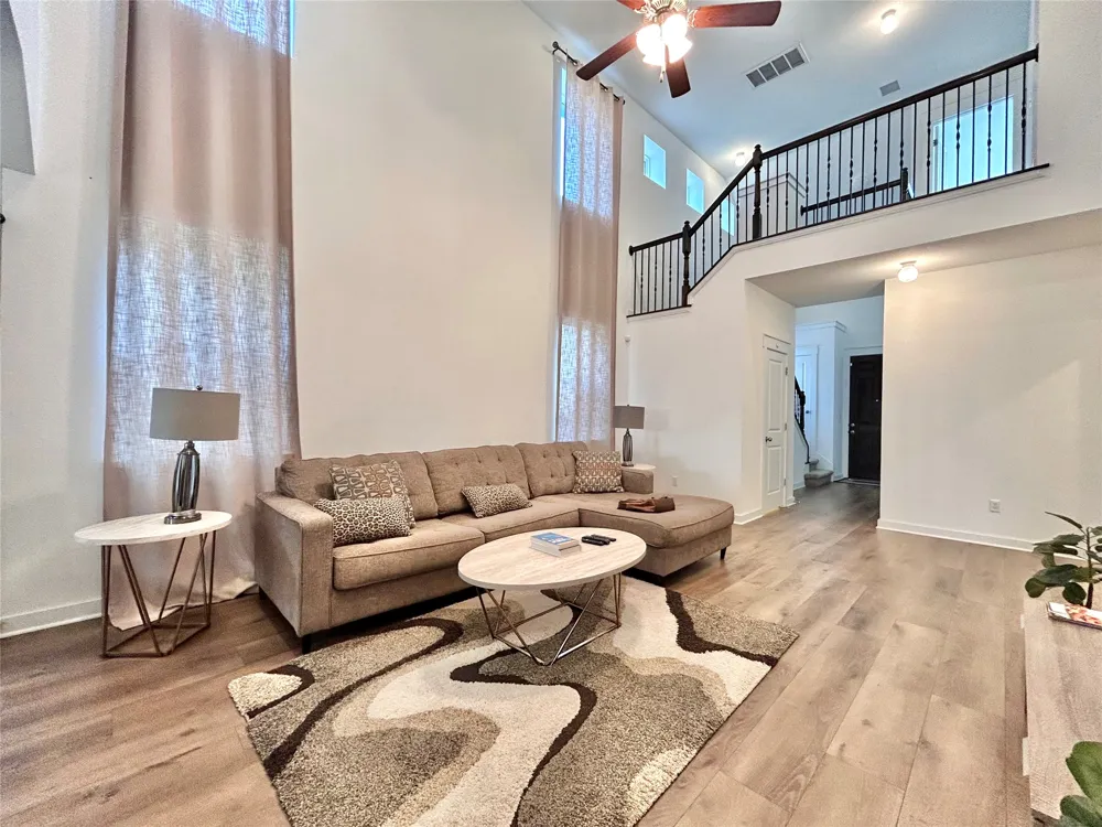 1357 Kneehigh Lane Georgetown, TX 78633