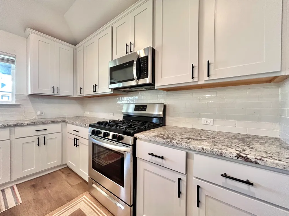 1357 Kneehigh Lane Georgetown, TX 78633