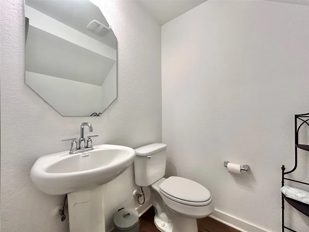 1357 Kneehigh Lane Georgetown, TX 78633