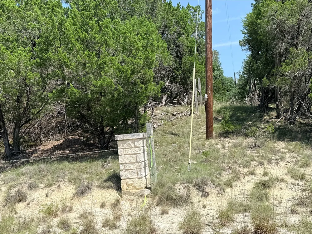 250 Oak Knob Wimberley, TX 78676