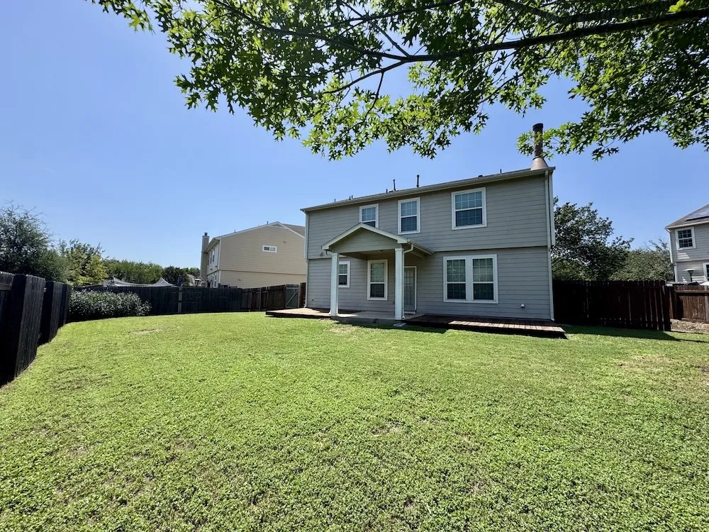 137 Firewheel Cove Kyle, TX 78640