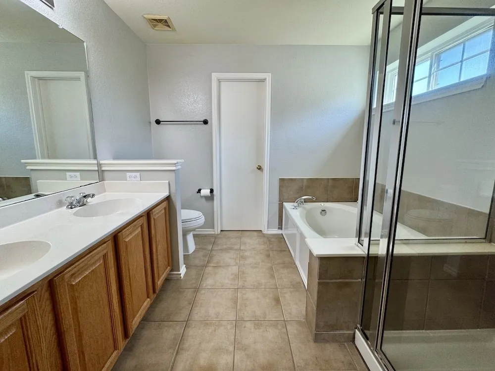 137 Firewheel Cove Kyle, TX 78640