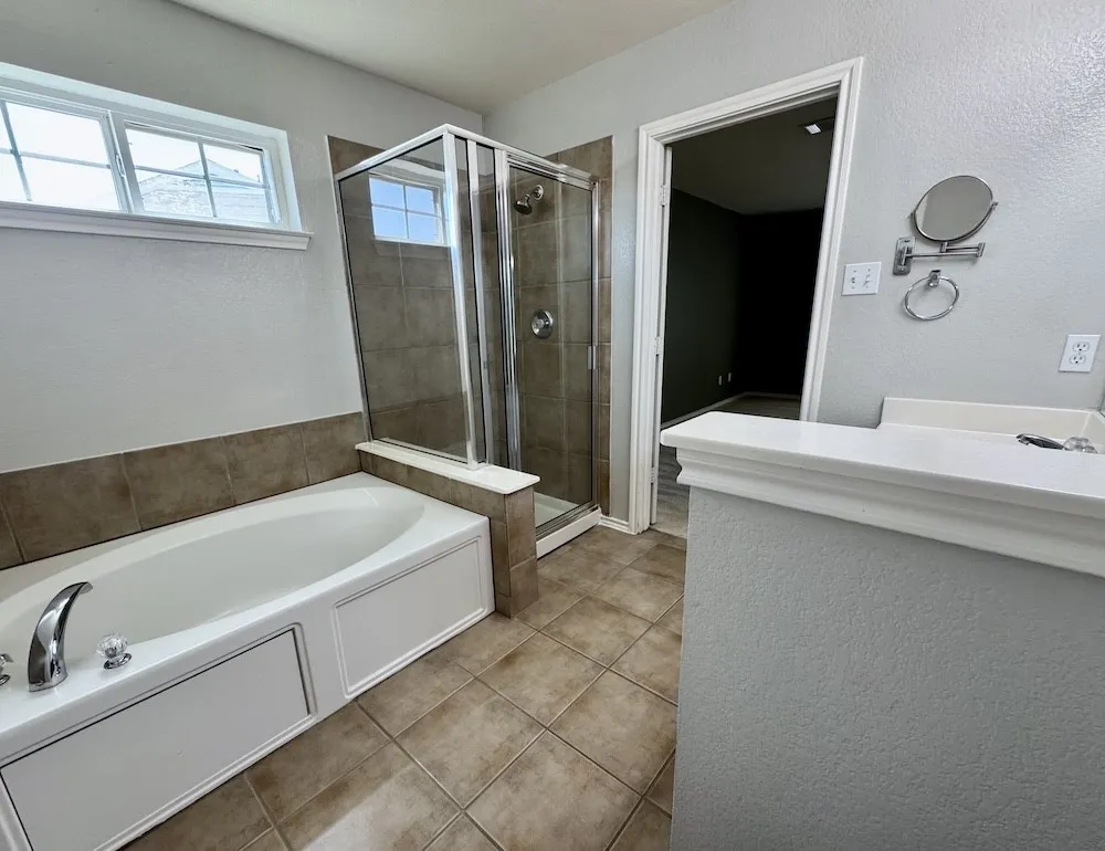137 Firewheel Cove Kyle, TX 78640