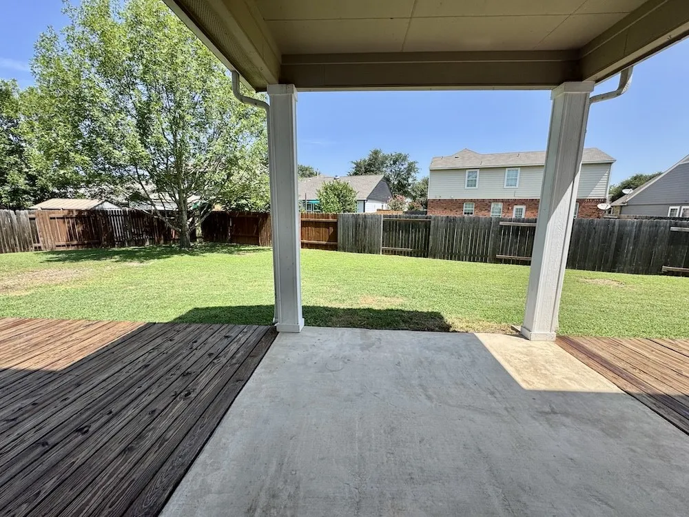 137 Firewheel Cove Kyle, TX 78640