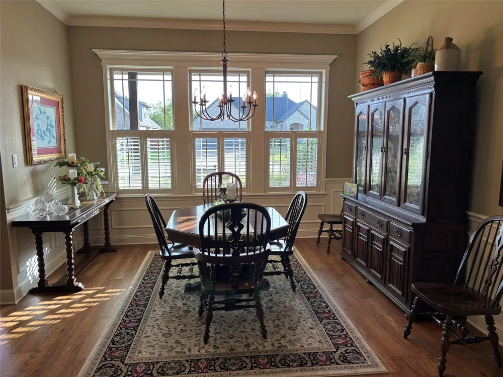 1910 Spanish Moss Drive College Station, TX 77845