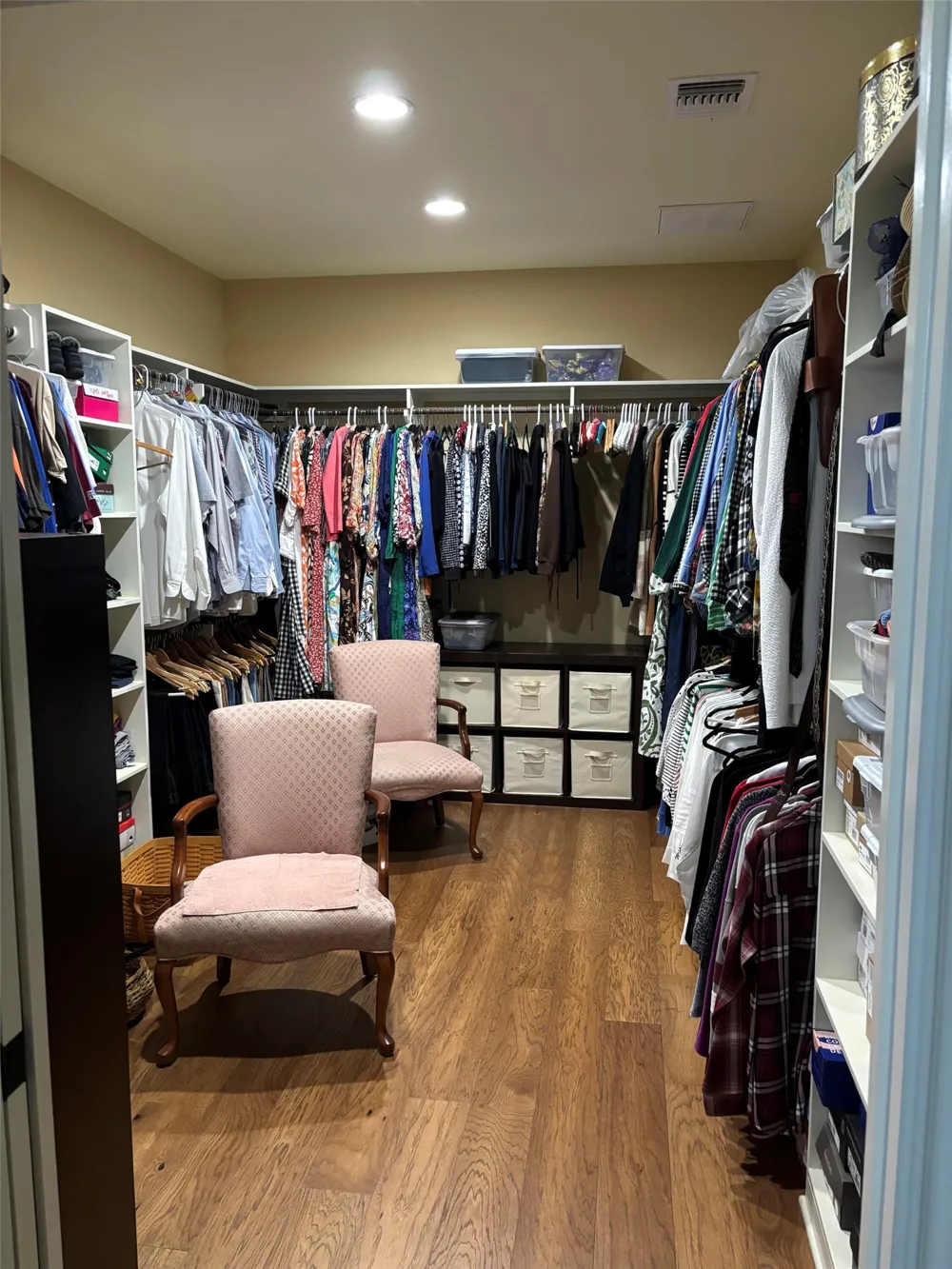 1910 Spanish Moss Drive College Station, TX 77845
