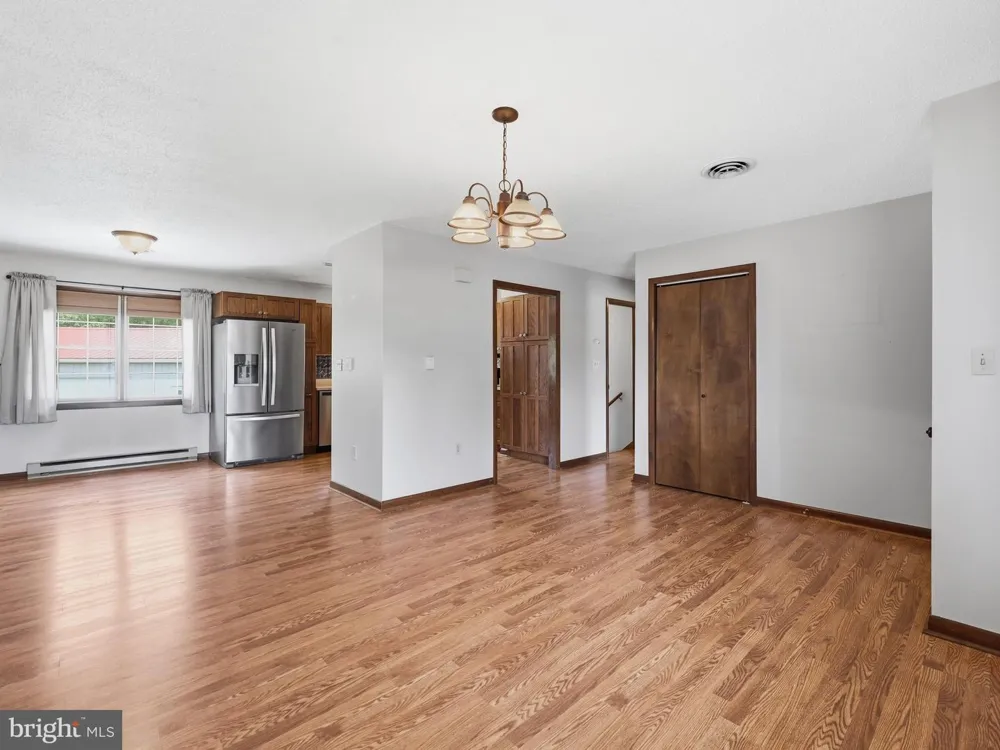 16105 WRIGHT ROAD Williamsport, MD 21795