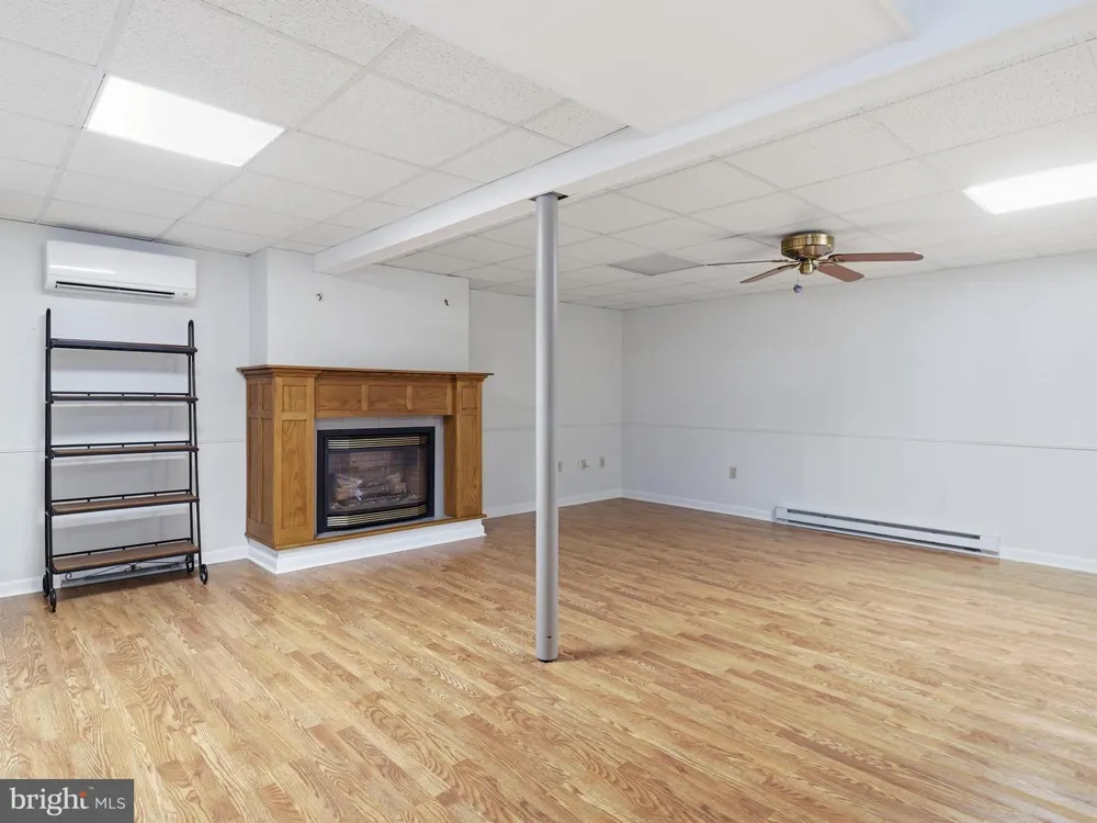 16105 WRIGHT ROAD Williamsport, MD 21795