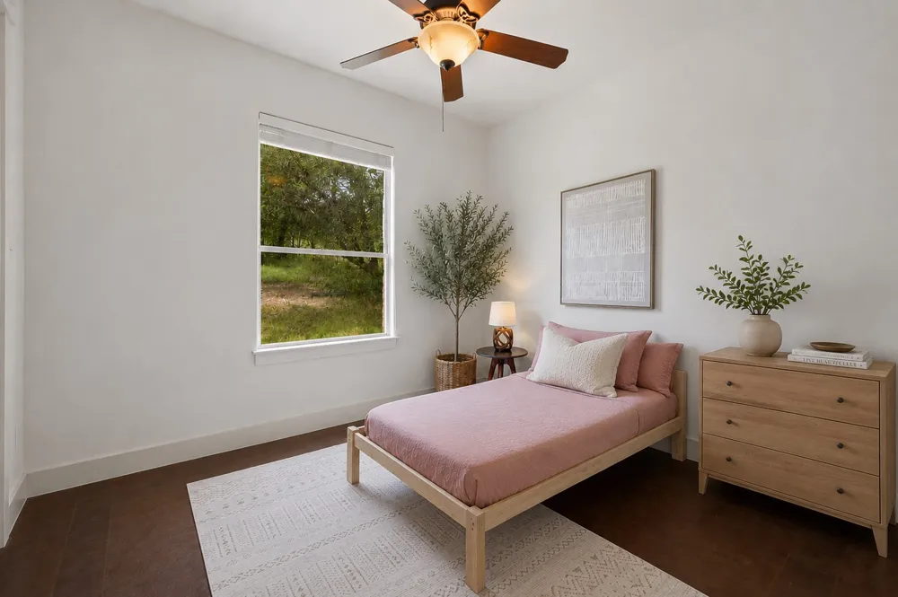 1906 Bee Creek Road Spicewood, TX 78669