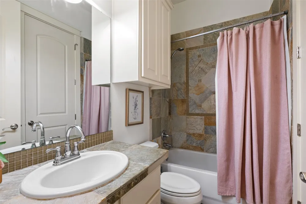1906 Bee Creek Road Spicewood, TX 78669