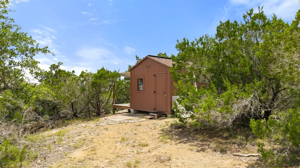 1906 Bee Creek Road Spicewood, TX 78669