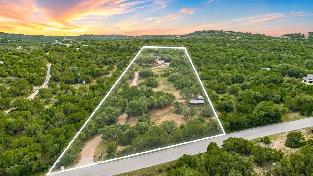 1906 Bee Creek Road Spicewood, TX 78669