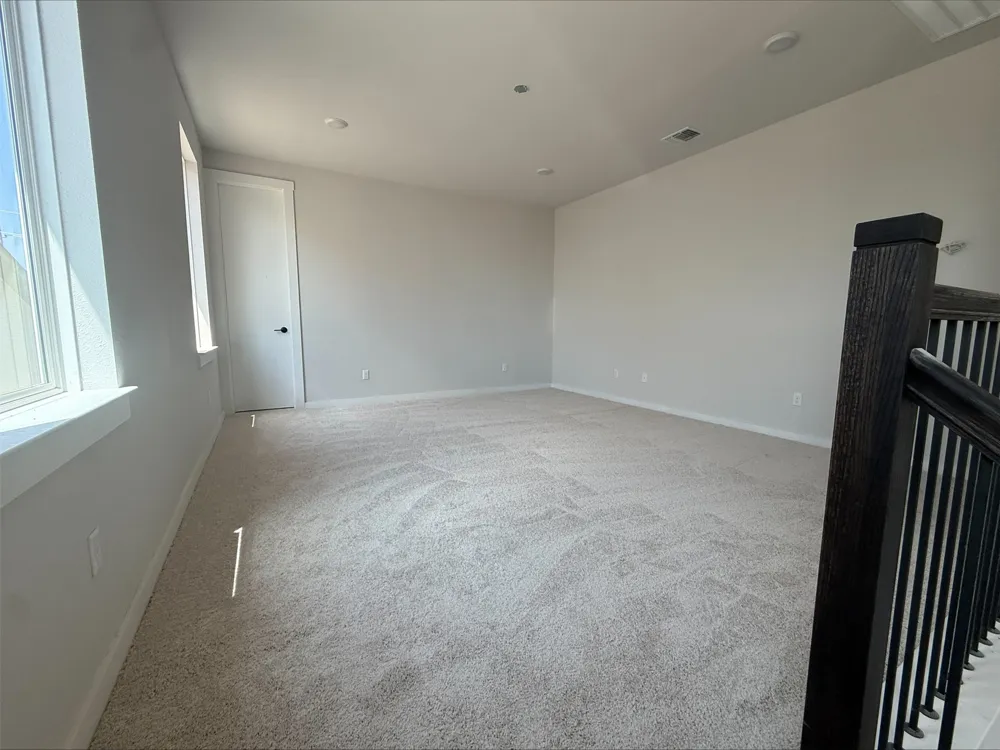260 Bloomington Loop Hutto, TX 78634