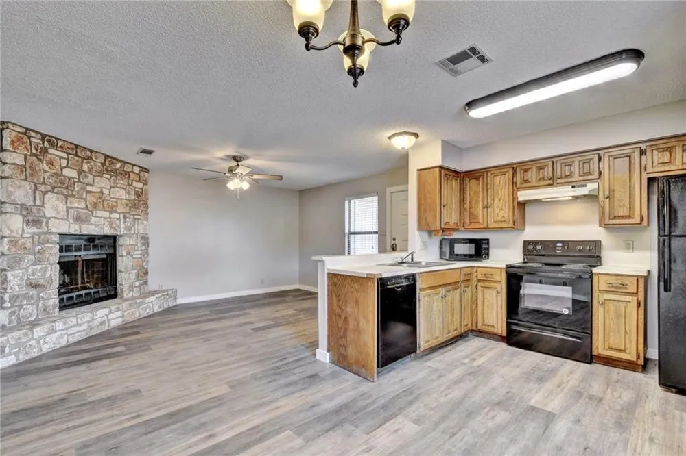 20800 Bonanza Street #A Lago Vista, TX 78645