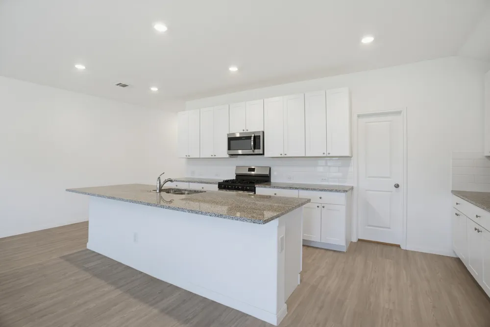 5904 Geronimo Way Seguin, TX 78155