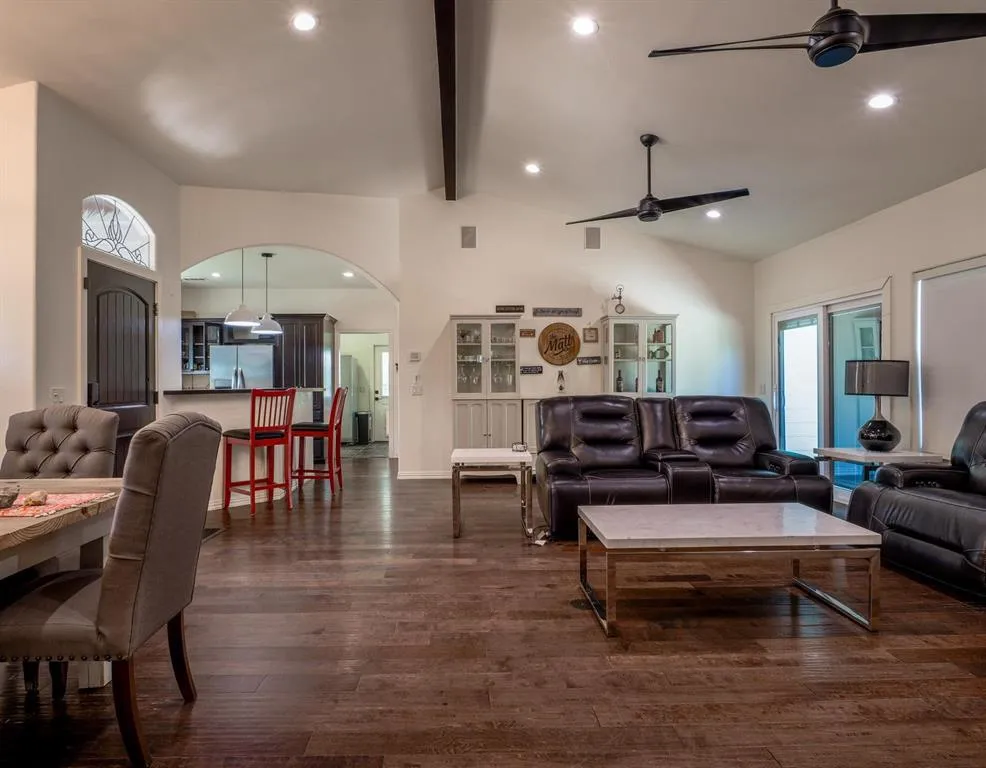146 Meadow Lane Marble Falls, TX 78654
