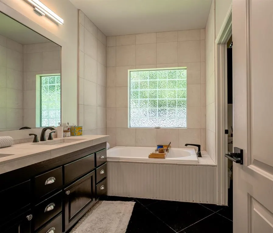 146 Meadow Lane Marble Falls, TX 78654