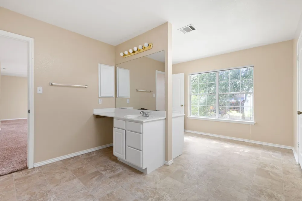 11304 Pickard Lane Austin, TX 78748