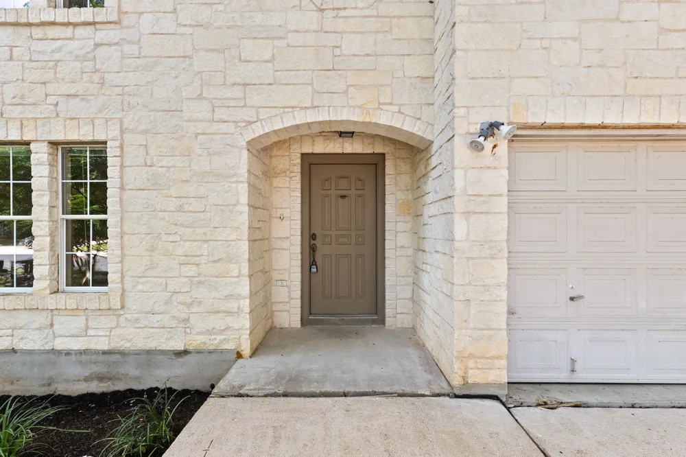 11304 Pickard Lane Austin, TX 78748