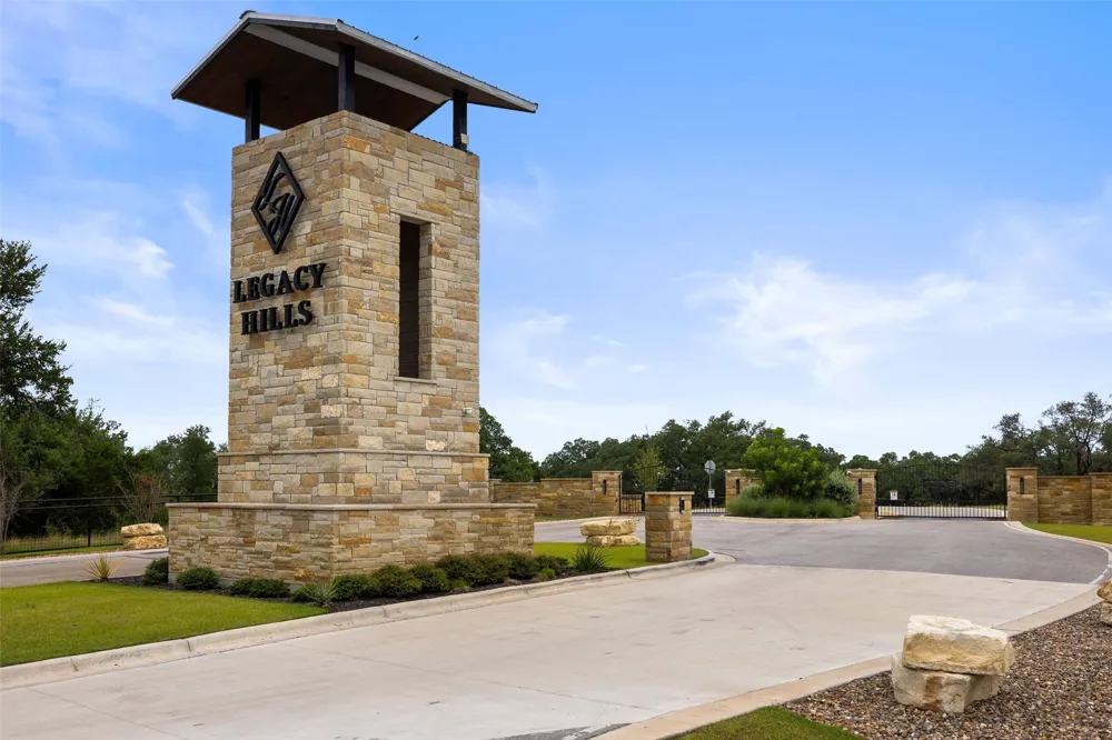 195 Lilly Belle Way Johnson City, TX 78636