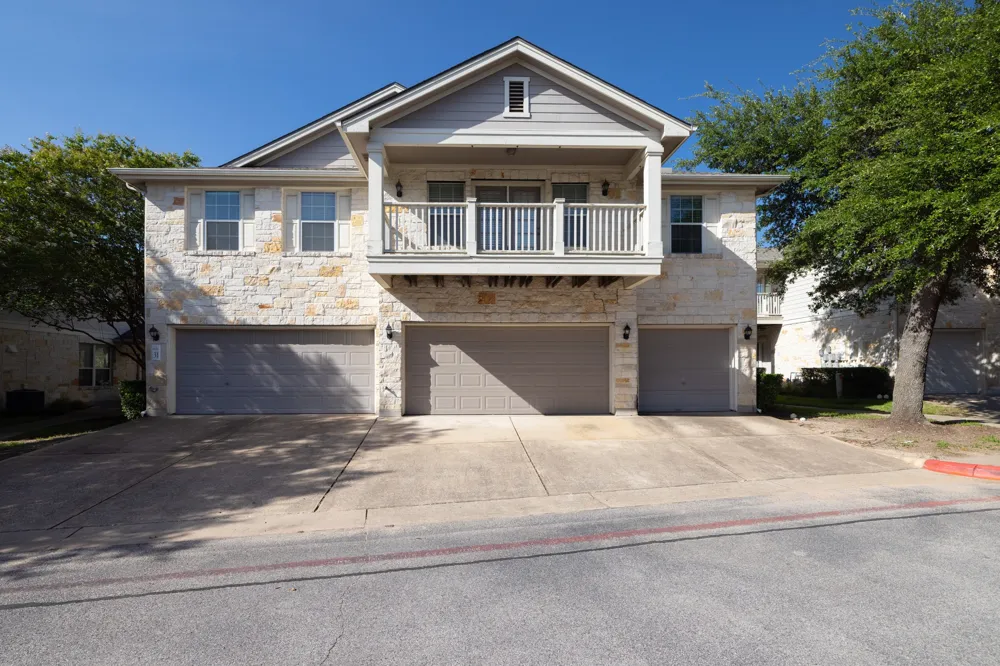 1900 Scofield Ridge Parkway #3103 Austin, TX 78727