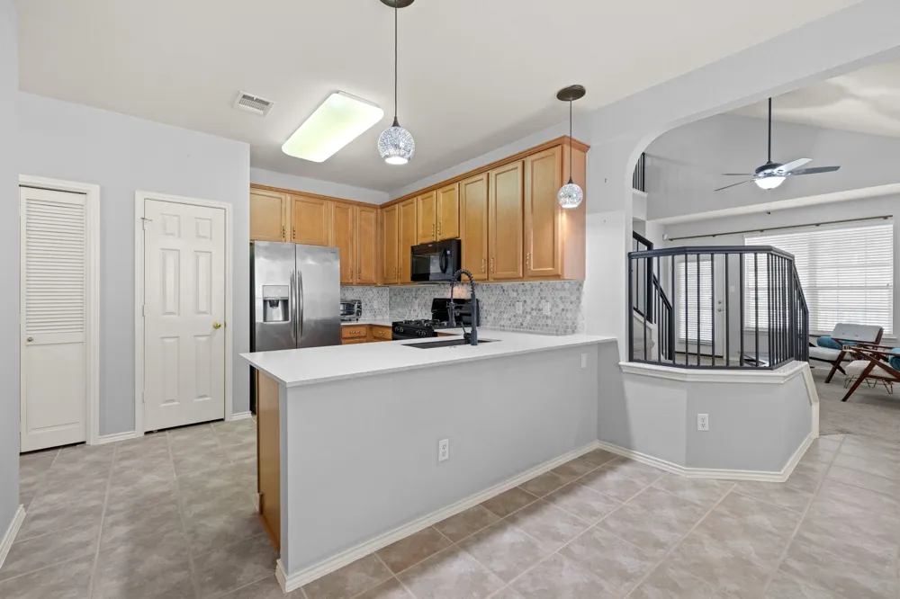 1900 Scofield Ridge Parkway #3103 Austin, TX 78727