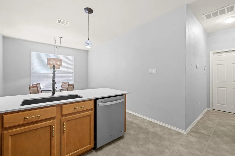 1900 Scofield Ridge Parkway #3103 Austin, TX 78727