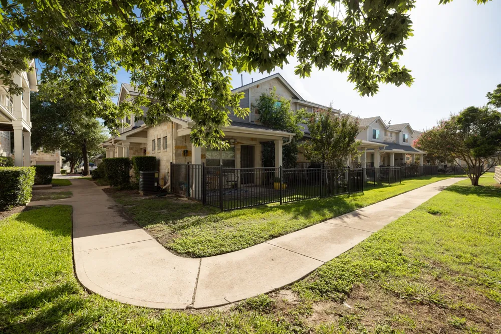 1900 Scofield Ridge Parkway #3103 Austin, TX 78727