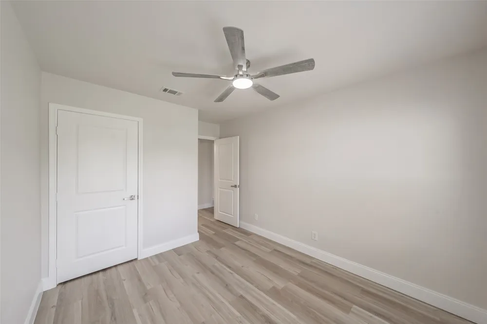 749 W Redbud Drive Hurst, TX 76053