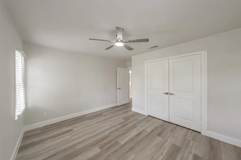 749 W Redbud Drive Hurst, TX 76053
