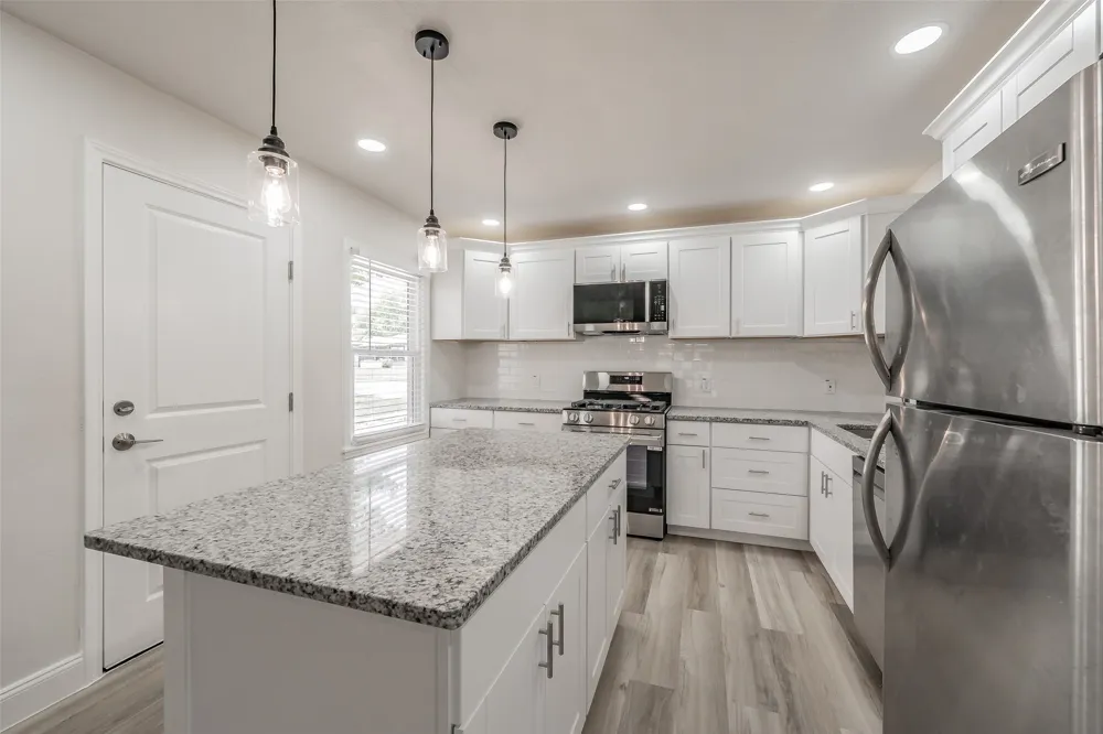 749 W Redbud Drive Hurst, TX 76053