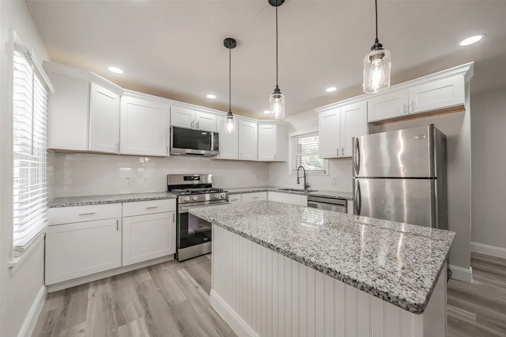 749 W Redbud Drive Hurst, TX 76053