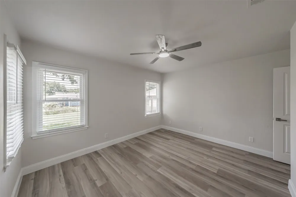 749 W Redbud Drive Hurst, TX 76053