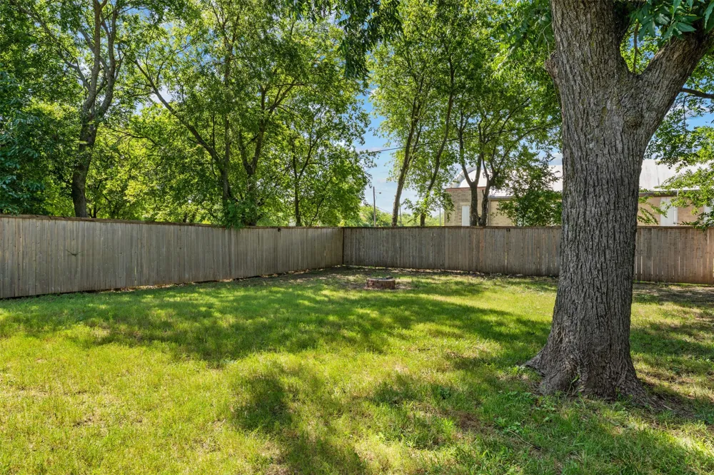 322 E Walnut Street Hillsboro, TX 76645