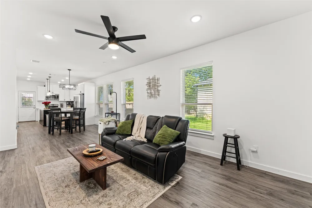 322 E Walnut Street Hillsboro, TX 76645