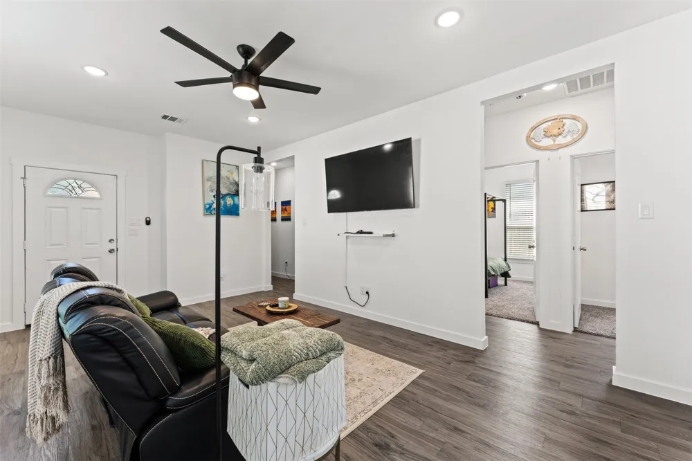 322 E Walnut Street Hillsboro, TX 76645
