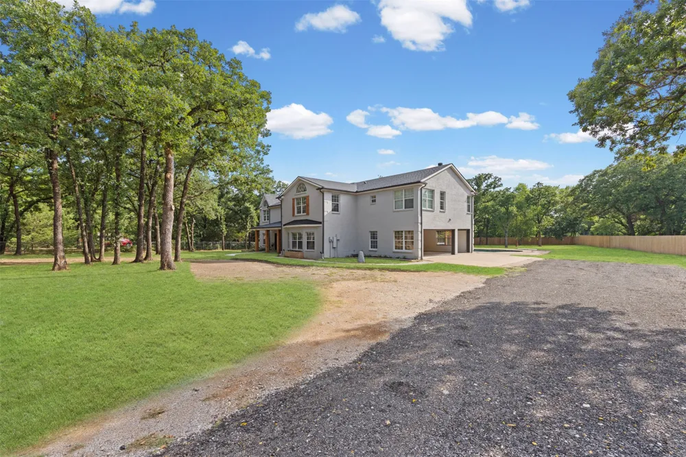 5860 Newt Patterson Road Mansfield, TX 76063