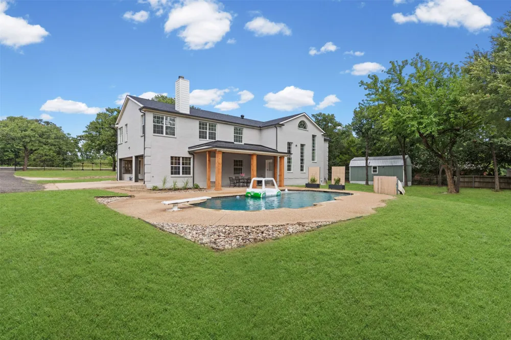 5860 Newt Patterson Road Mansfield, TX 76063
