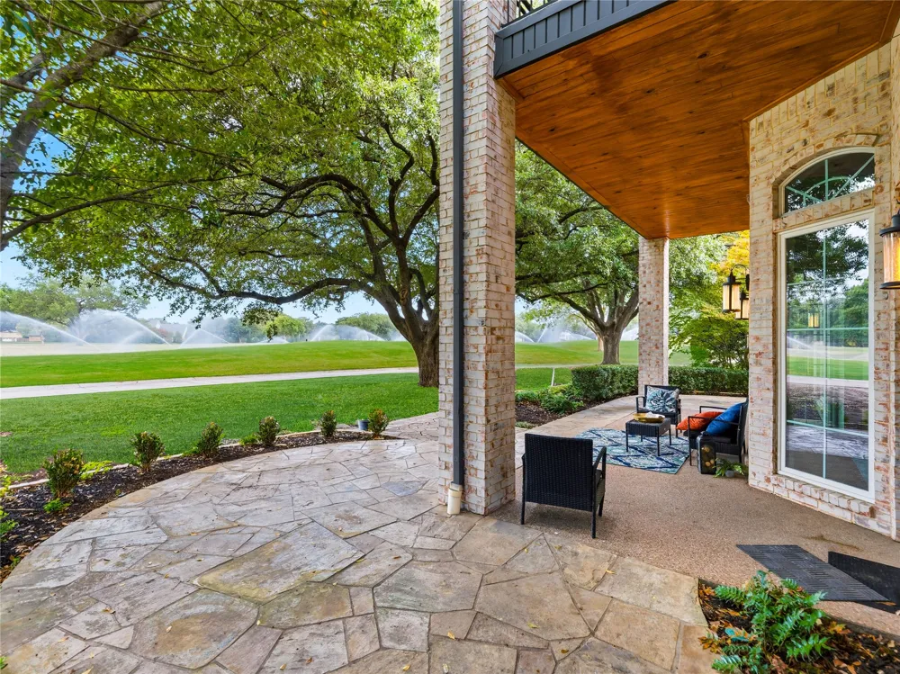 5120 Briar Tree Drive Dallas, TX 75248