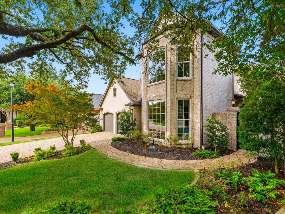 5120 Briar Tree Drive Dallas, TX 75248