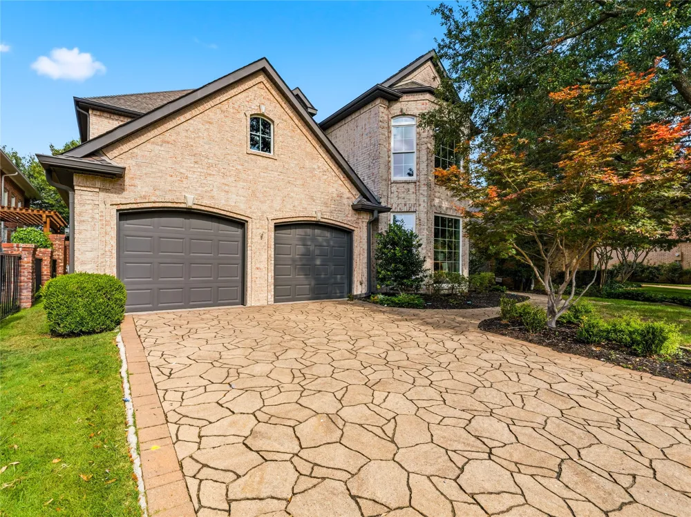 5120 Briar Tree Drive Dallas, TX 75248