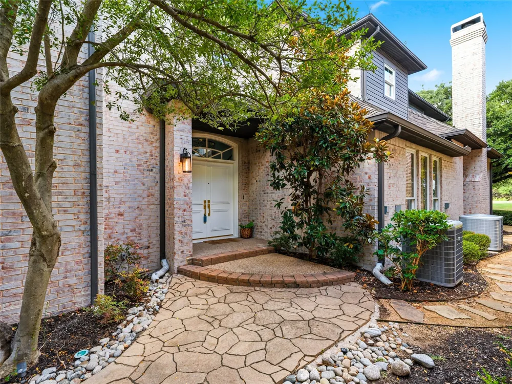 5120 Briar Tree Drive Dallas, TX 75248